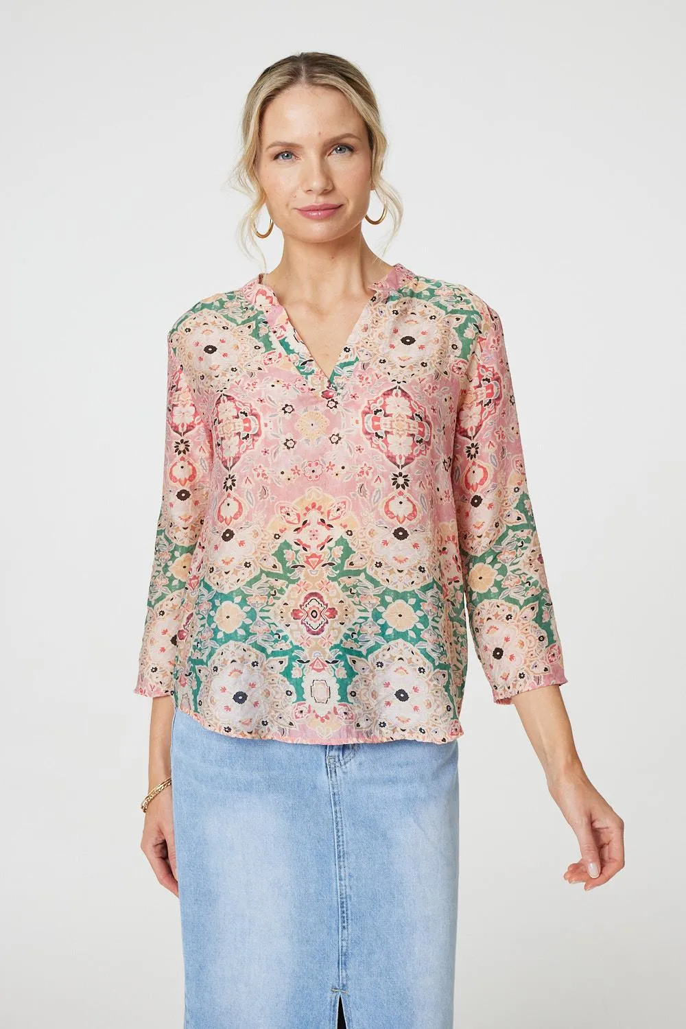 Printed 3/4 Sleeve V-Neck Relaxed Blouse